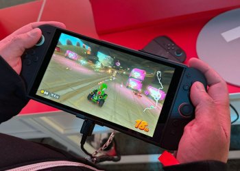 Hands-On With the Nintendo Switch 2: Enhanced Size, Speed, and New Mouse Controls